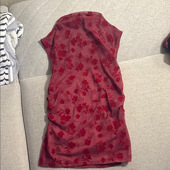 Sheer Red Floral Top - Picture 3 of 6